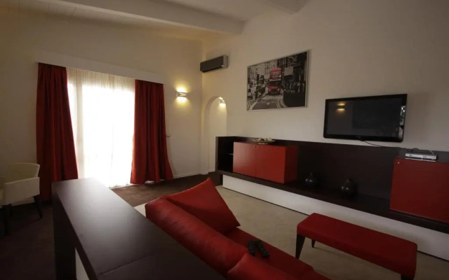 Hotel Paradise Airport
