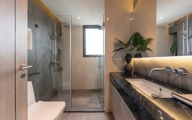 2 Bed Room Sea View Luxury Unit - Beachfront Unit