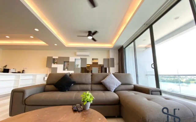 Homesuite' Home at Oceanus Pelagos