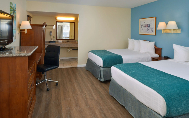 Edgewater Inn And Suites