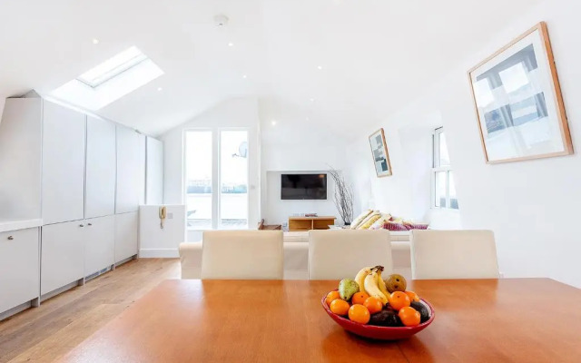 Beautiful 2 bedrooms apartment in Knightsbridge