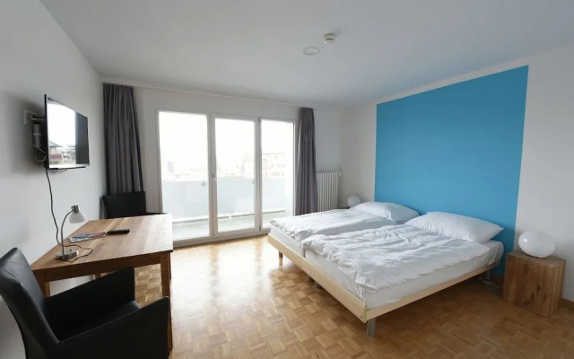 Nyon Hostel