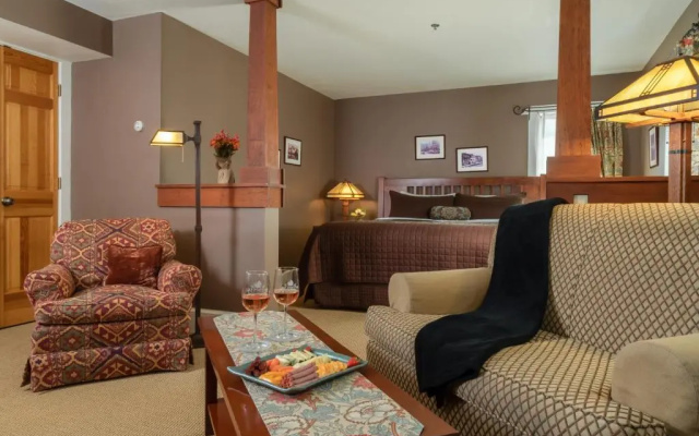 Lake Pointe Inn