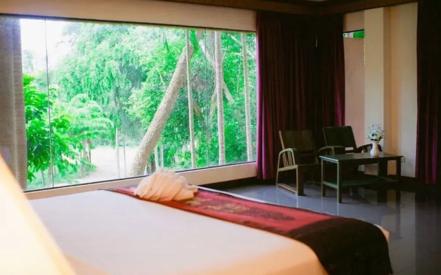 Baanrai Riverkwai Resort