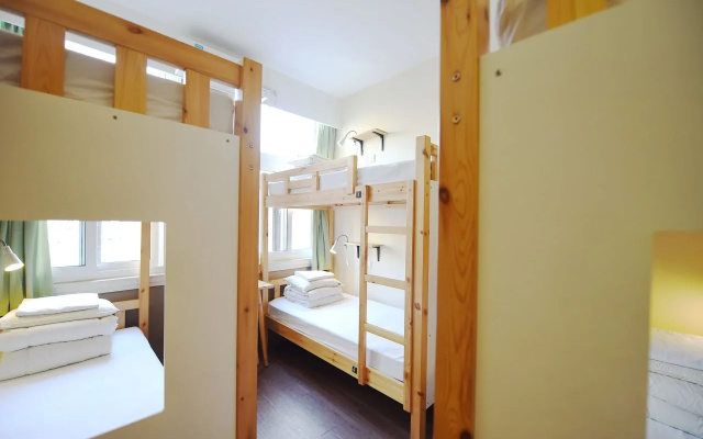 Mingtown Nanjing Road Youth Hostel