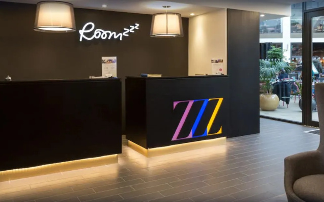 Апарт-отель Roomzzz Manchester Victoria