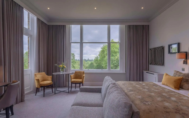 Oatlands Park Hotel