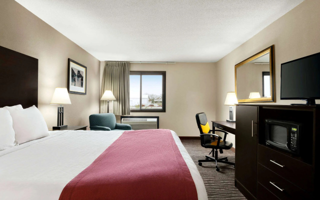 Baymont by Wyndham Sioux Falls West (67058) Sioux/ Near Airport