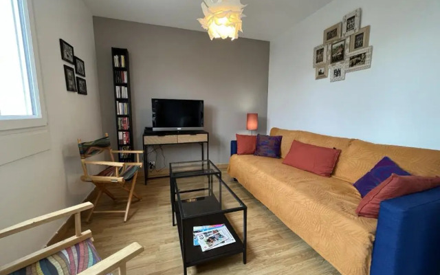 Bel appartement clair à 10mn du port à pied