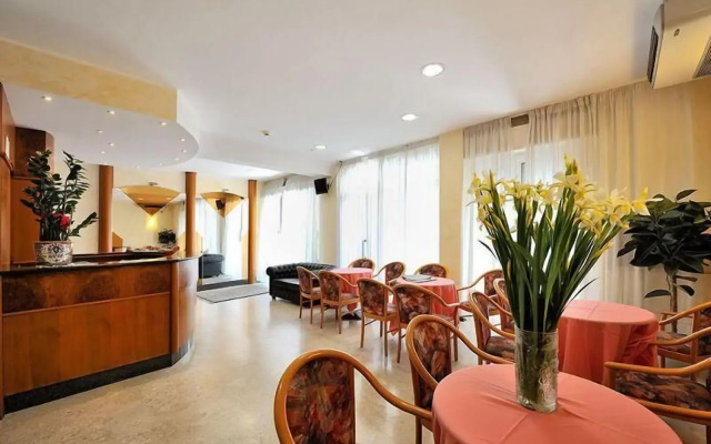Hotel Bridge