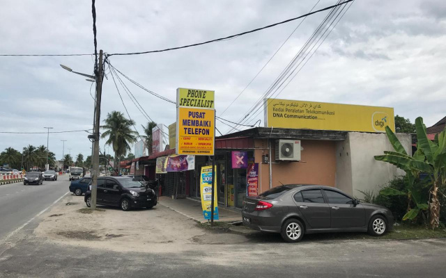 Roomstay Kuala Nerus Gated Parking