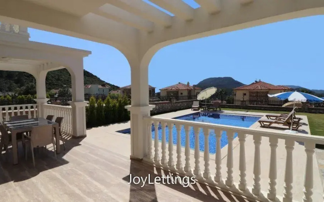 Villa BEY3 by JoyLettings