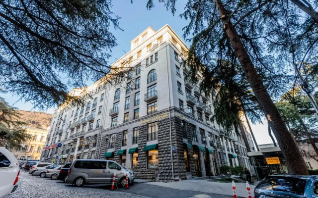 Serviced Apartment on Rustaveli Avenue 3