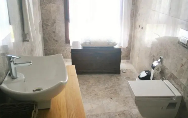 5 Kaza Hotel