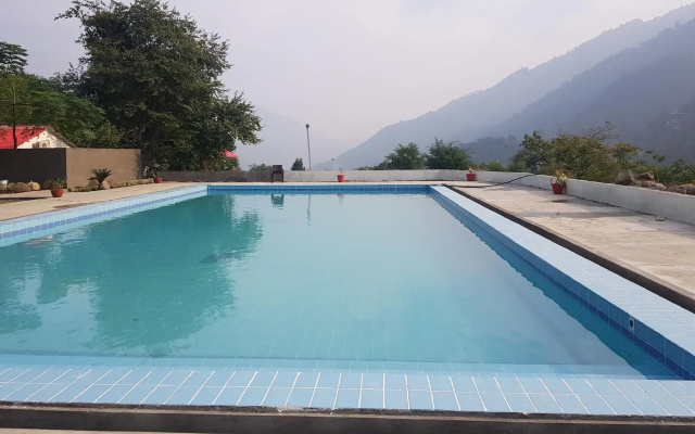 Balaut Camp - Resort