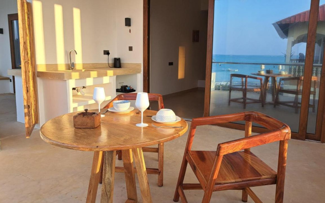 Aluna Beach Apartments