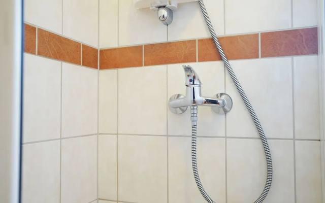 A Modern Furnished Holiday Home in a Lovely Area
