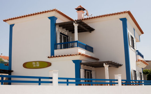 Ericeira Chill Hill Hostel & Private Rooms - Sea Food Мафра вид на фасад