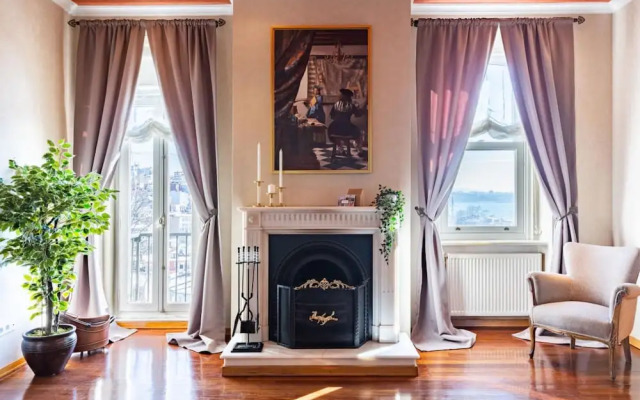 Missafir Flat in Beyoglu With Bosphorus View