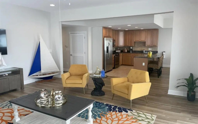 Wc408 East Farragut Road, Unit 302