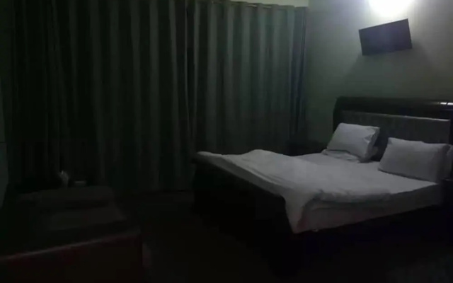 Flora Inn Hotel Naran