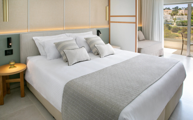 Atlantica Aqua Blue Hotel