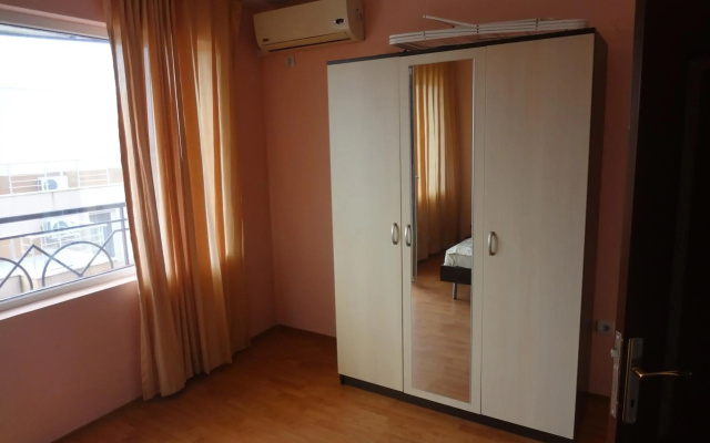 Apartment Lazur