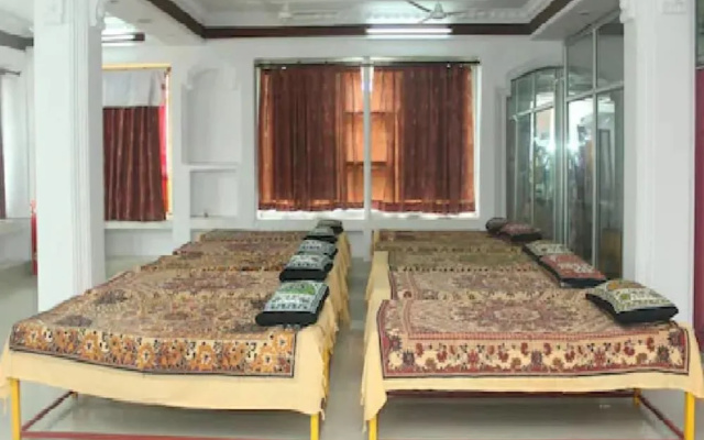 Goroomgo R. K. Dormitory Lucknow