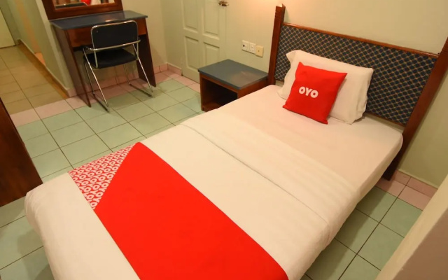 OYO 89642 Highway Inn