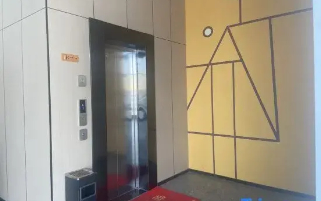 iu hotel(Lanzhou Xigu High-speed Railway Station)
