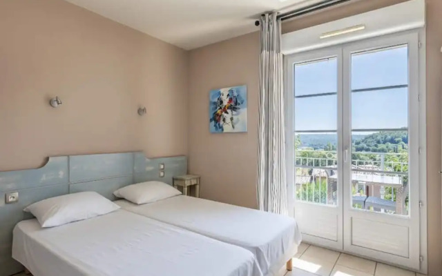 2-person Studio in Callian
