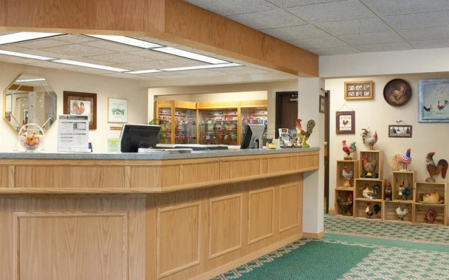 Baymont Inn & Suites Midland