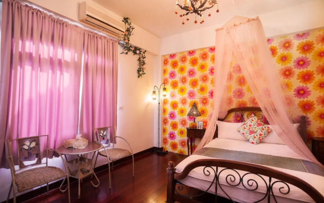 Lifestory Hostel