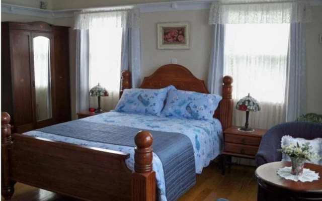 Johnstones on Oxley Bed & Breakfast