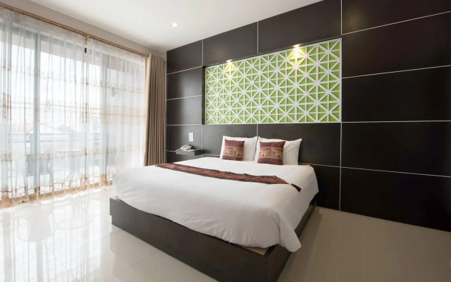 ThatLuang View Hotel