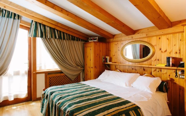 Hotel Cornelio
