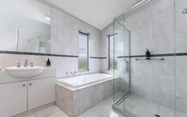 Il Mare - Ocean views and beautifully designed