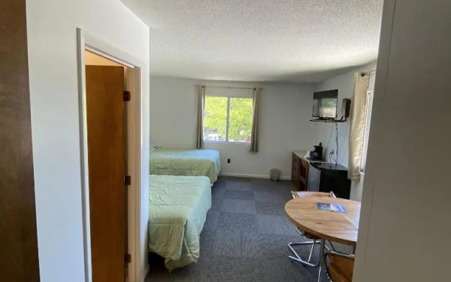 adoba® inn & suites