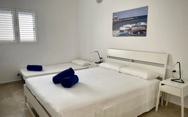 Apartamentos Anjomacar II