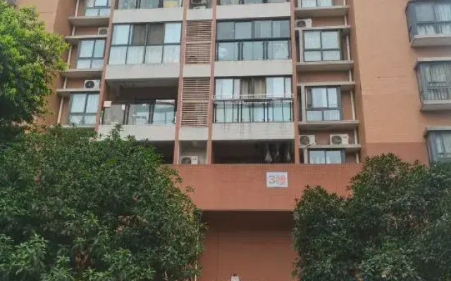 The Daze Apartment Hotel