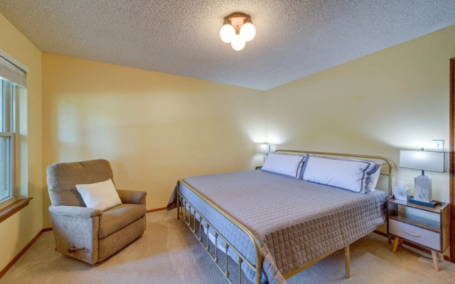 Quiet Oklahoma Home - Close to Golf Courses!