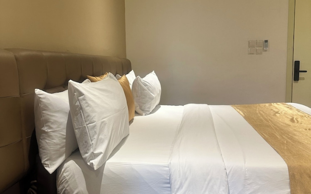 Vievely Suites and Apartments