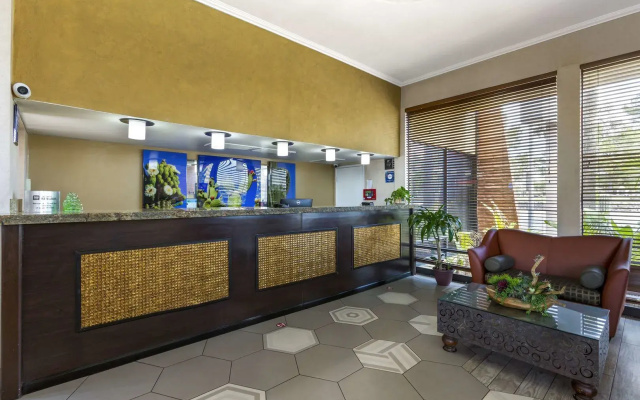 Royal Sun Hotel & Suites