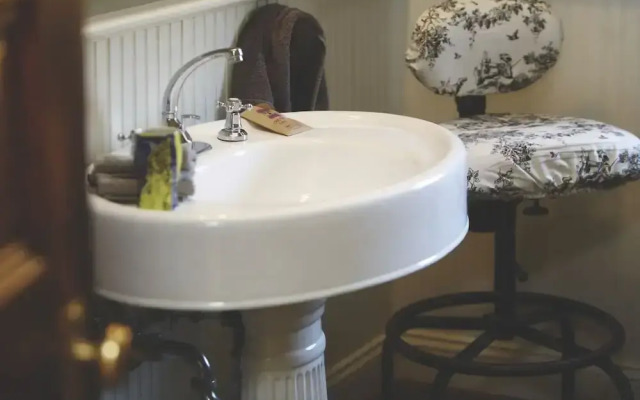 Jefferson House Bed and Breakfast