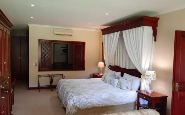 Sedgefield Apartment On The Lake