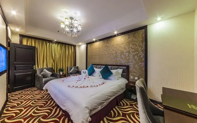 One Street Three Chengdu Hotel