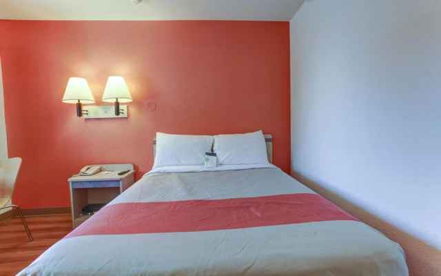 Motel 6 Grants Pass, OR