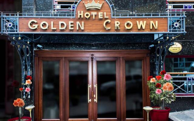 Hotel Golden Crown вид на фасад