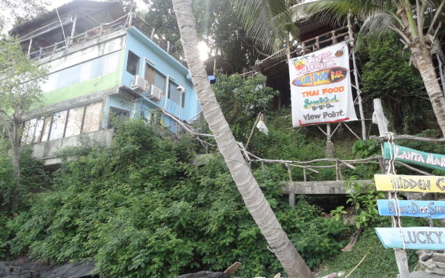 Hidden Cliff Hostel Ланта вид на фасад