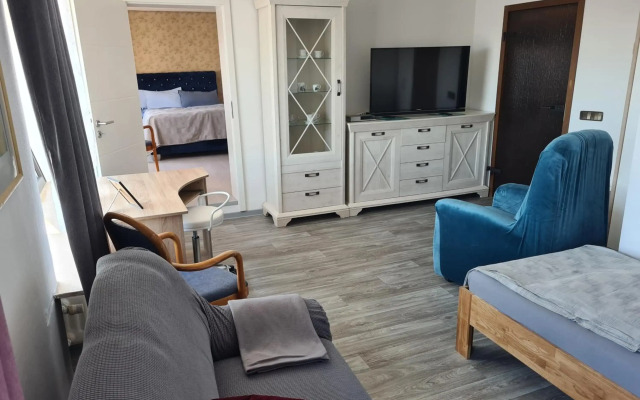 Monteurwohnung Fremdenzimmer mit WLAN, Garten, Parkplatz, eigener Terrasse